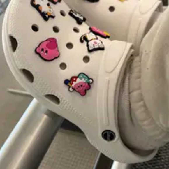 Men Women Clogs - Picture 3 of 4